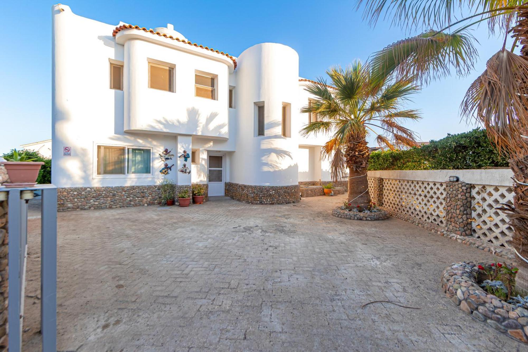 Aden Beach - Sea View Room With Beach Access In Villa Hurghada Extérieur photo
